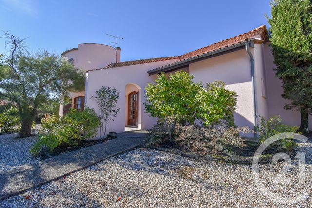 Afficher la photo en grand maison à vendre - 7 pièces - 167.18 m2 - ST MEDARD EN JALLES - 33 - AQUITAINE - Century 21 Kadima