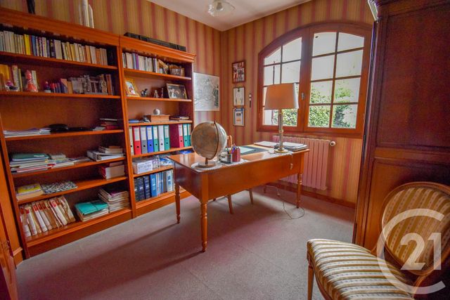 Afficher la photo en grand maison à vendre - 7 pièces - 167.18 m2 - ST MEDARD EN JALLES - 33 - AQUITAINE - Century 21 Kadima