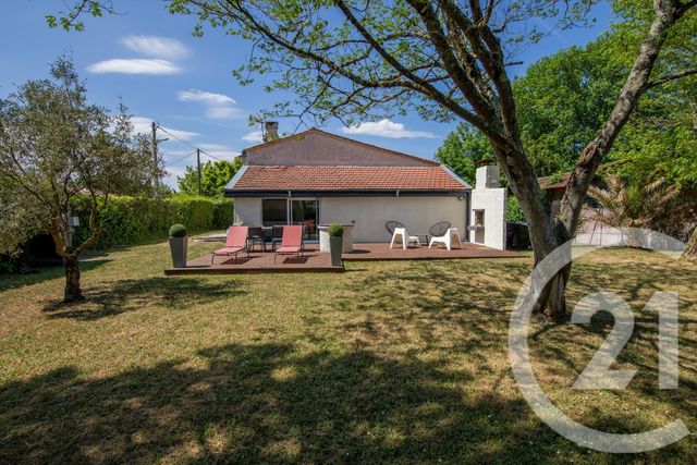 maison à vendre - 5 pièces - 127.24 m2 - ST MEDARD EN JALLES - 33 - AQUITAINE - Century 21 Kadima