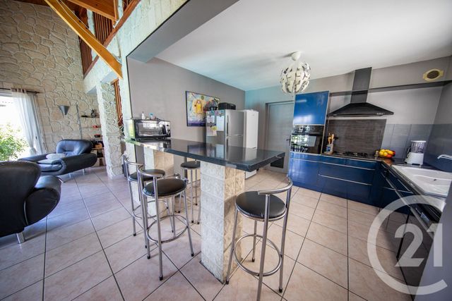 maison à vendre - 6 pièces - 123.63 m2 - ST MEDARD EN JALLES - 33 - AQUITAINE - Century 21 Kadima