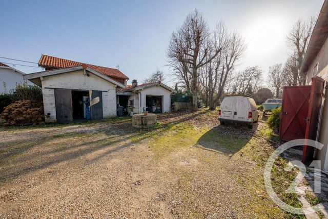 maison à vendre - 10 pièces - 261.8 m2 - ST MEDARD EN JALLES - 33 - AQUITAINE - Century 21 Kadima