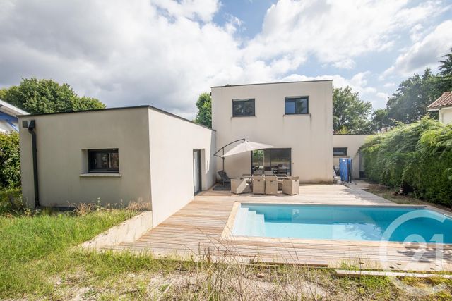 Afficher la photo en grand maison à vendre - 7 pièces - 160.04 m2 - ST MEDARD EN JALLES - 33 - AQUITAINE - Century 21 Kadima