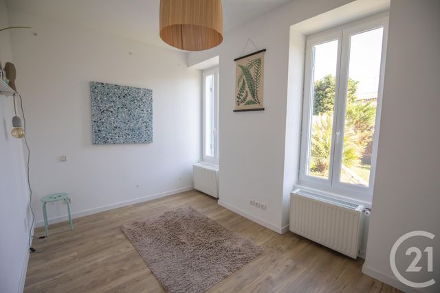 maison à vendre - 5 pièces - 96.55 m2 - ST MEDARD EN JALLES - 33 - AQUITAINE - Century 21 Kadima maison à vendre - 5 pièces - 96.55 m2 - ST MEDARD EN JALLES - 33 - AQUITAINE - Century 21 Kadima