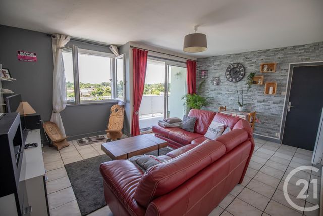 Afficher la photo en grand Appartement F5 à vendre - 5 pièces - 87.39 m2 - ST MEDARD EN JALLES - 33 - AQUITAINE - Century 21 Kadima