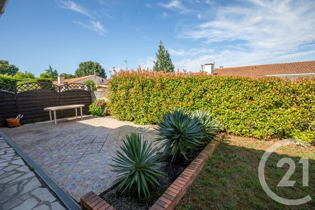 Afficher la photo en grand maison à vendre - 4 pièces - 89.2 m2 - ST MEDARD EN JALLES - 33 - AQUITAINE - Century 21 Kadima