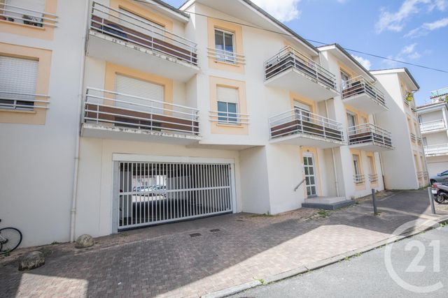 Afficher la photo en grand Appartement F1 à vendre - 1 pièce - 33.0 m2 - ST MEDARD EN JALLES - 33 - AQUITAINE - Century 21 Kadima