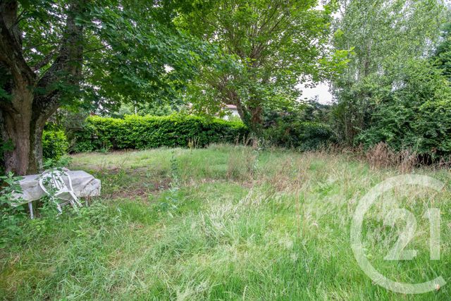 Afficher la photo en grand terrain à vendre - 439.0 m2 - ST MEDARD EN JALLES - 33 - AQUITAINE - Century 21 Kadima