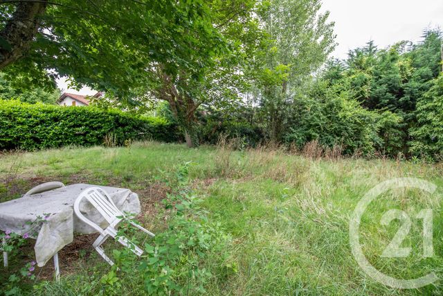 Afficher la photo en grand terrain à vendre - 439.0 m2 - ST MEDARD EN JALLES - 33 - AQUITAINE - Century 21 Kadima