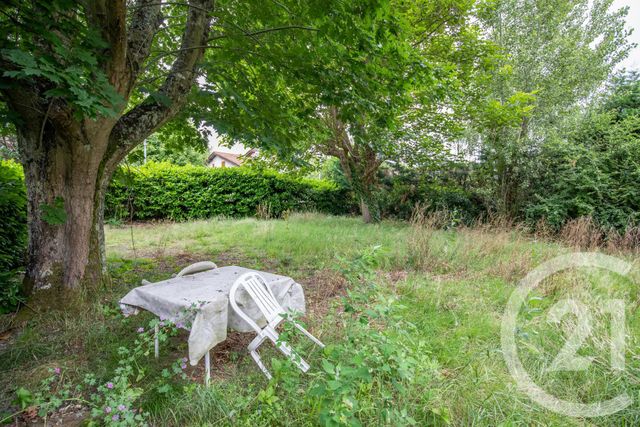 Afficher la photo en grand terrain à vendre - 439.0 m2 - ST MEDARD EN JALLES - 33 - AQUITAINE - Century 21 Kadima