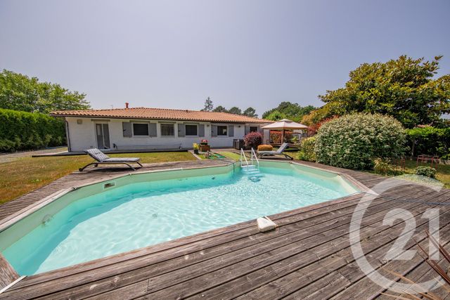 maison à vendre - 7 pièces - 132.99 m2 - ST AUBIN DE MEDOC - 33 - AQUITAINE - Century 21 Kadima