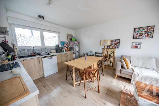 Afficher la photo en grand maison à vendre - 3 pièces - 59.55 m2 - LE HAILLAN - 33 - AQUITAINE - Century 21 Kadima