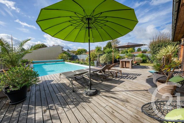 maison à vendre - 6 pièces - 165.82 m2 - ST MEDARD EN JALLES - 33 - AQUITAINE - Century 21 Kadima