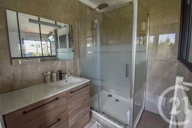 maison à vendre - 7 pièces - 151.89 m2 - ST MEDARD EN JALLES - 33 - AQUITAINE - Century 21 Kadima