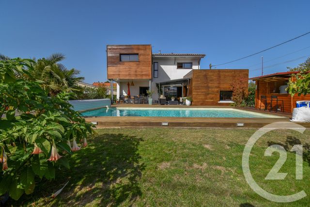 maison à vendre - 7 pièces - 151.89 m2 - ST MEDARD EN JALLES - 33 - AQUITAINE - Century 21 Kadima