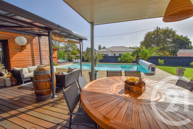 maison à vendre - 7 pièces - 151.89 m2 - ST MEDARD EN JALLES - 33 - AQUITAINE - Century 21 Kadima