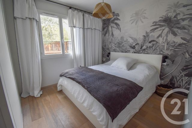 maison à vendre - 6 pièces - 131.54 m2 - ST MEDARD EN JALLES - 33 - AQUITAINE - Century 21 Kadima