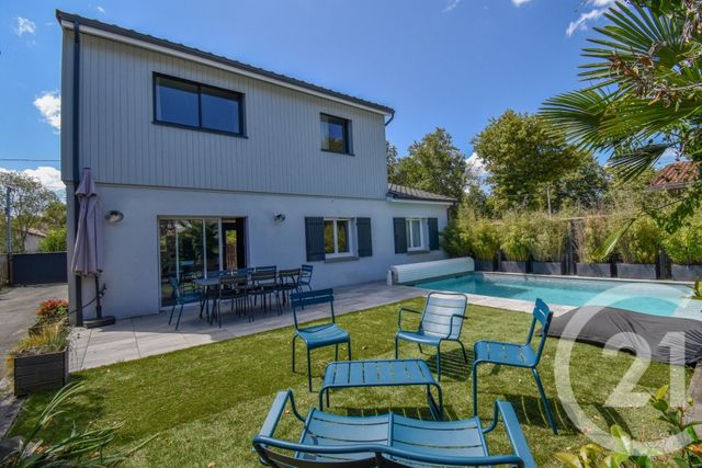maison à vendre - 6 pièces - 131.54 m2 - ST MEDARD EN JALLES - 33 - AQUITAINE - Century 21 Kadima