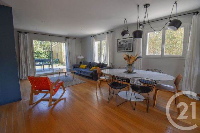 maison à vendre - 6 pièces - 131.54 m2 - ST MEDARD EN JALLES - 33 - AQUITAINE - Century 21 Kadima