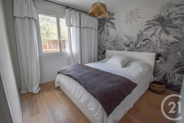 maison à vendre - 6 pièces - 131.54 m2 - ST MEDARD EN JALLES - 33 - AQUITAINE - Century 21 Kadima