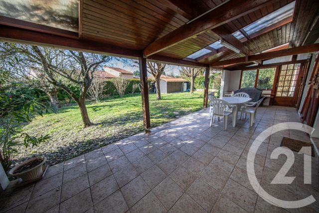 maison à vendre - 5 pièces - 94.37 m2 - ST MEDARD EN JALLES - 33 - AQUITAINE - Century 21 Kadima