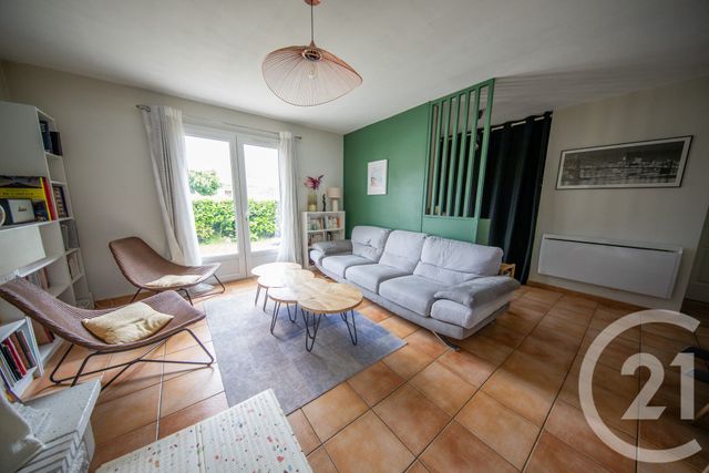 maison à vendre - 6 pièces - 96.55 m2 - ST MEDARD EN JALLES - 33 - AQUITAINE - Century 21 Kadima