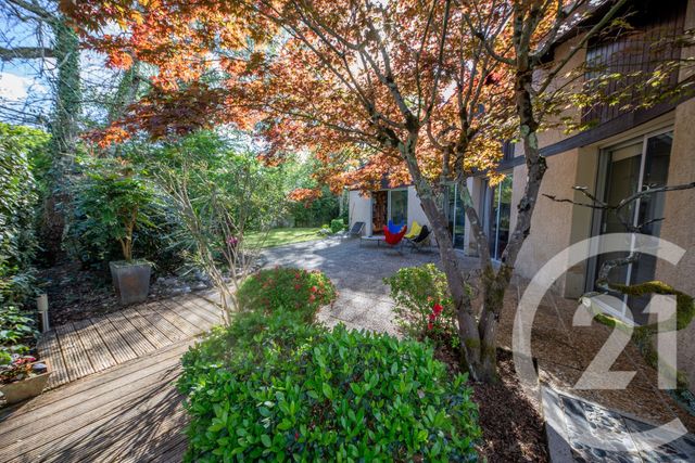 maison à vendre - 7 pièces - 181.88 m2 - ST MEDARD EN JALLES - 33 - AQUITAINE - Century 21 Kadima