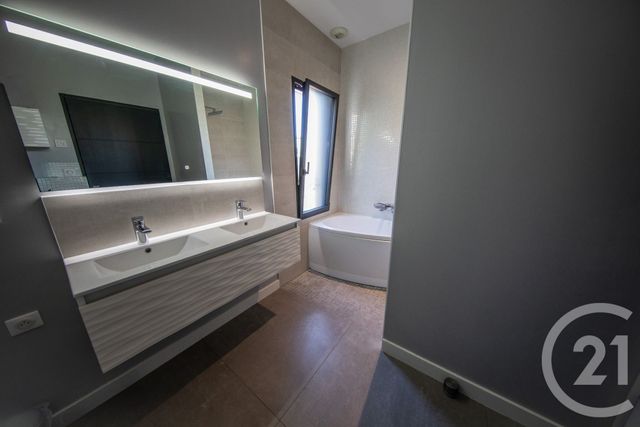 maison à vendre - 7 pièces - 144.34 m2 - ST AUBIN DE MEDOC - 33 - AQUITAINE - Century 21 Kadima