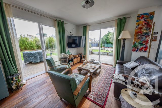 maison à vendre - 7 pièces - 164.59 m2 - ST MEDARD EN JALLES - 33 - AQUITAINE - Century 21 Kadima