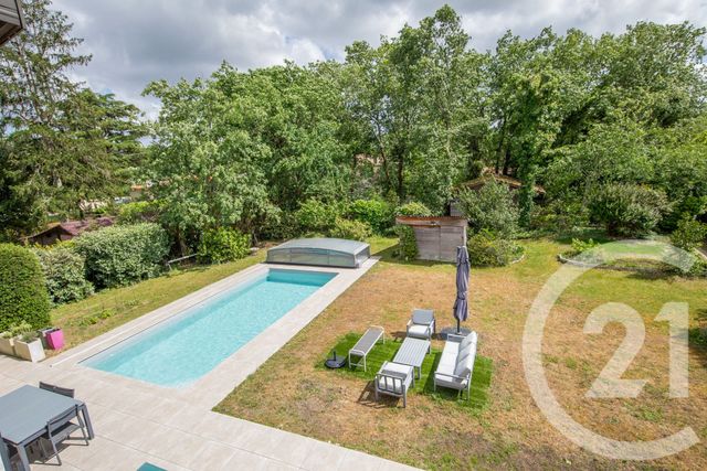 maison à vendre - 7 pièces - 190.98 m2 - ST JEAN D ILLAC - 33 - AQUITAINE - Century 21 Kadima