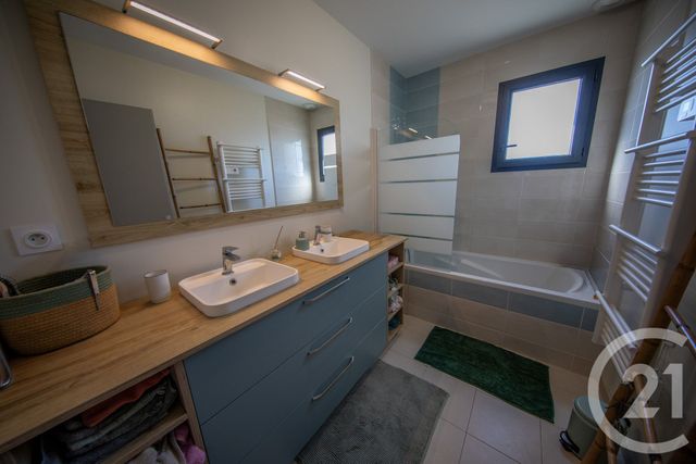 maison à vendre - 5 pièces - 81.6 m2 - LE HAILLAN - 33 - AQUITAINE - Century 21 Kadima