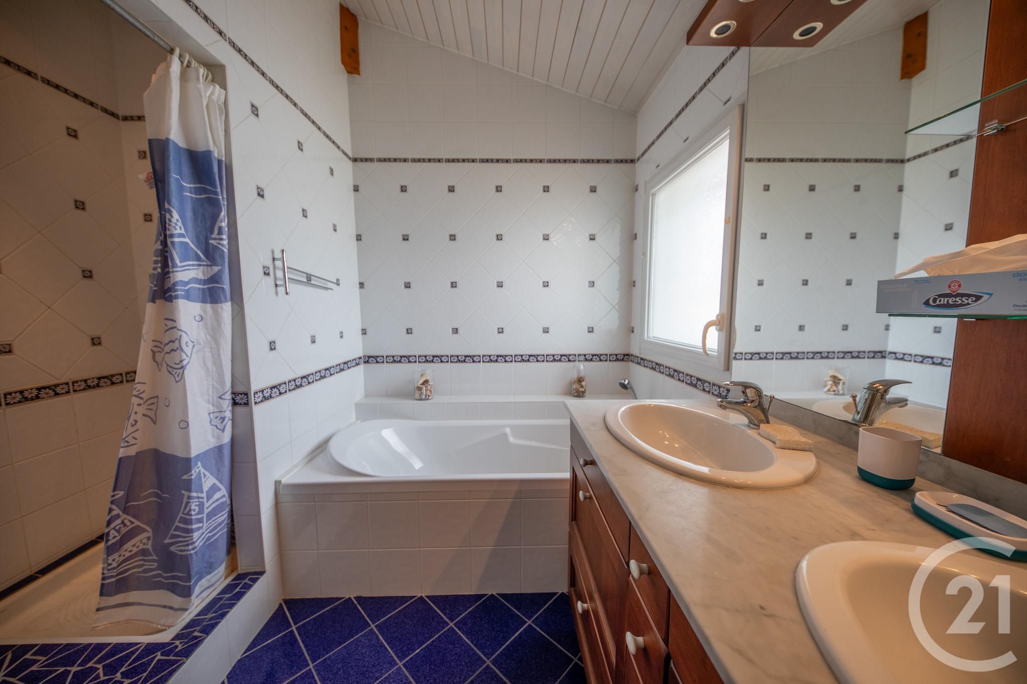 Maison 9 pièces 263 m² à vendre à Saint-Médard-en-Jalles — photo 13
