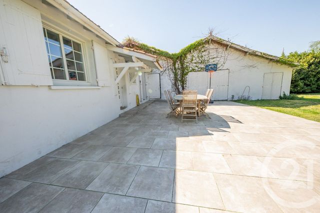 maison à vendre - 5 pièces - 86.59 m2 - ST MEDARD EN JALLES - 33 - AQUITAINE - Century 21 Kadima