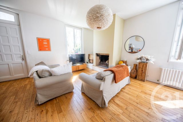 maison à vendre - 5 pièces - 86.59 m2 - ST MEDARD EN JALLES - 33 - AQUITAINE - Century 21 Kadima