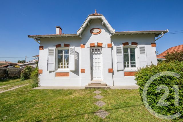maison à vendre - 5 pièces - 86.59 m2 - ST MEDARD EN JALLES - 33 - AQUITAINE - Century 21 Kadima