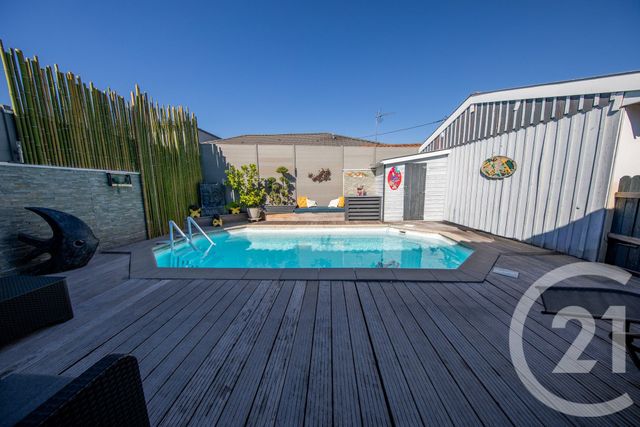 maison à vendre - 5 pièces - 120.25 m2 - ST MEDARD EN JALLES - 33 - AQUITAINE - Century 21 Kadima