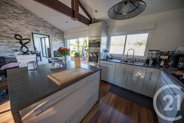 Afficher la photo en grand maison à vendre - 5 pièces - 102.56 m2 - EYSINES - 33 - AQUITAINE - Century 21 Kadima