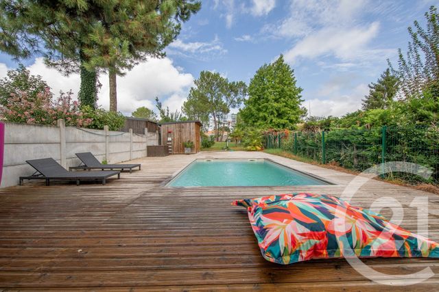 Afficher la photo en grand maison à vendre - 5 pièces - 153.41 m2 - ST MEDARD EN JALLES - 33 - AQUITAINE - Century 21 Kadima