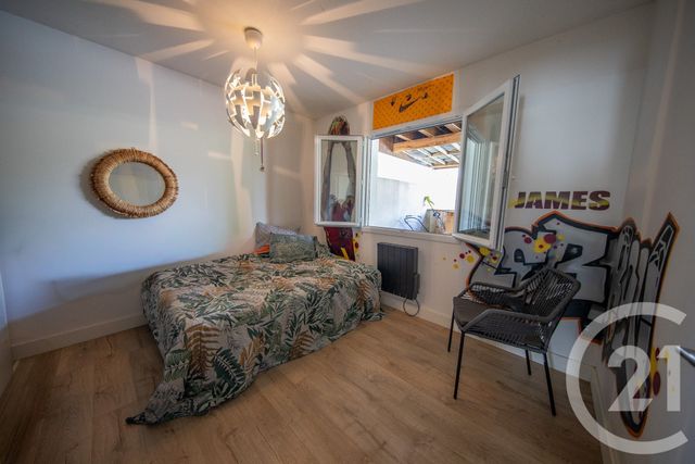 Afficher la photo en grand maison à vendre - 5 pièces - 153.41 m2 - ST MEDARD EN JALLES - 33 - AQUITAINE - Century 21 Kadima