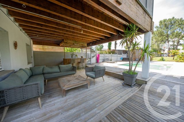 Afficher la photo en grand maison à vendre - 5 pièces - 153.41 m2 - ST MEDARD EN JALLES - 33 - AQUITAINE - Century 21 Kadima