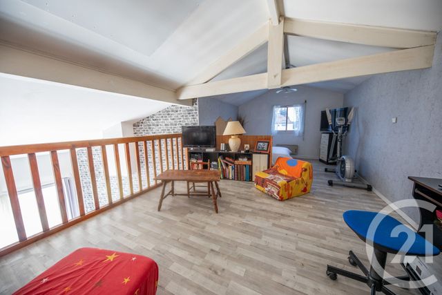 Afficher la photo en grand maison à vendre - 6 pièces - 142.56 m2 - ST MEDARD EN JALLES - 33 - AQUITAINE - Century 21 Kadima