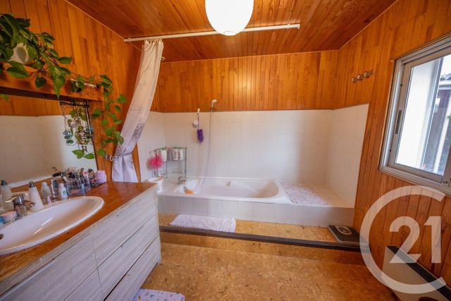 Afficher la photo en grand maison à vendre - 6 pièces - 142.56 m2 - ST MEDARD EN JALLES - 33 - AQUITAINE - Century 21 Kadima