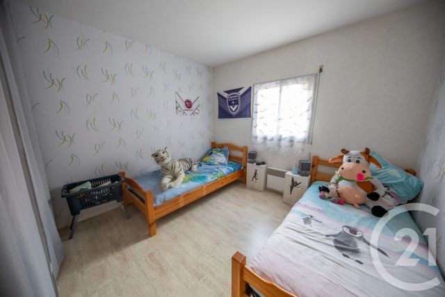 Afficher la photo en grand maison à vendre - 6 pièces - 142.56 m2 - ST MEDARD EN JALLES - 33 - AQUITAINE - Century 21 Kadima