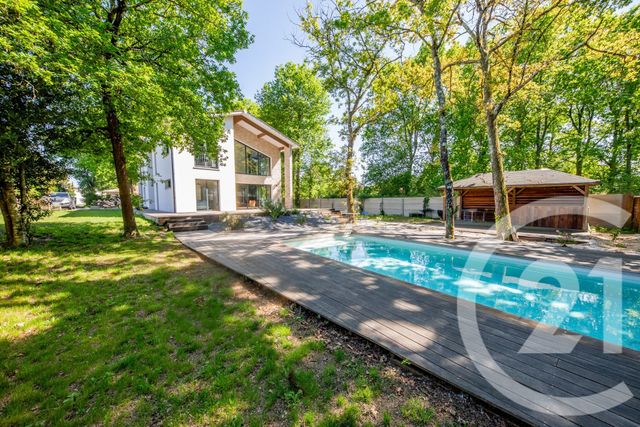 maison à vendre - 8 pièces - 200.75 m2 - ST MEDARD EN JALLES - 33 - AQUITAINE - Century 21 Kadima