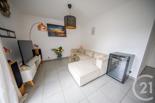 Appartement T3 à vendre - 3 pièces - 61.35 m2 - BLANQUEFORT - 33 - AQUITAINE - Century 21 Kadima