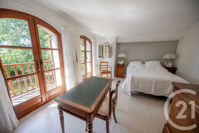 Afficher la photo en grand maison à vendre - 6 pièces - 222.2 m2 - LE HAILLAN - 33 - AQUITAINE - Century 21 Kadima