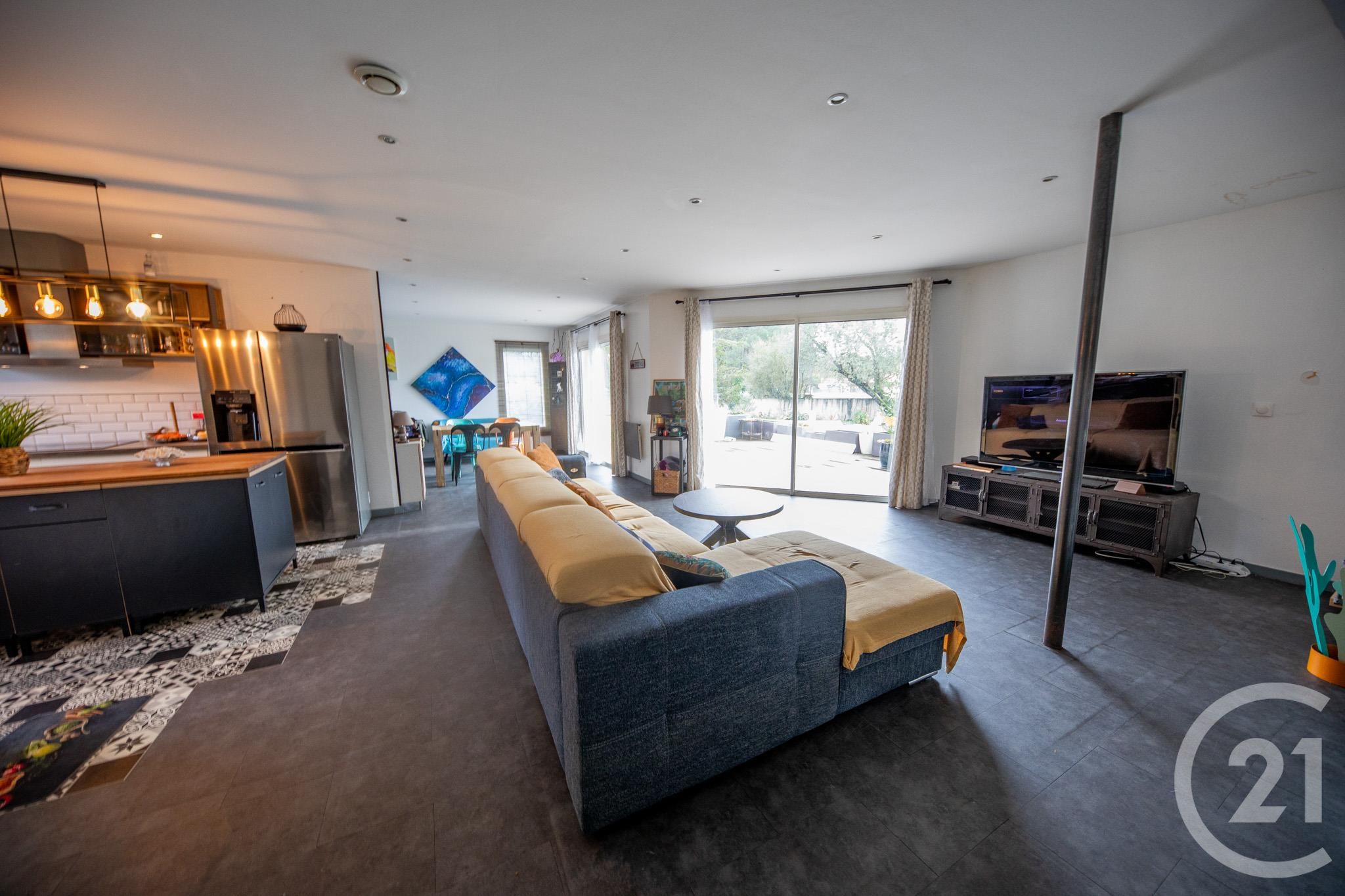 Maison 7 pièces 266 m² à vendre à Le Taillan-Médoc — photo 2