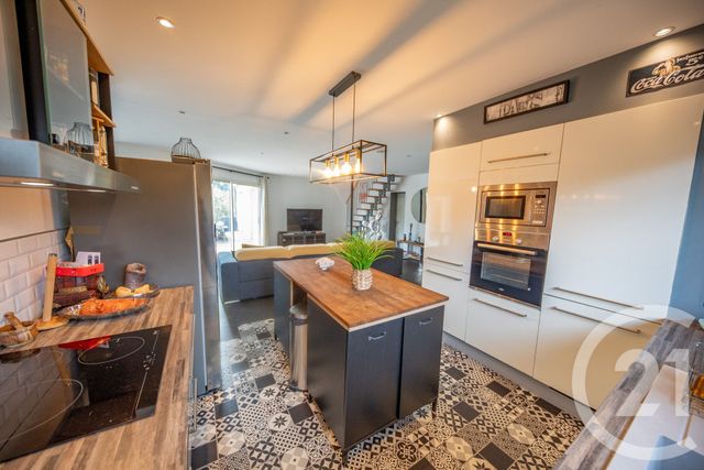 maison à vendre - 7 pièces - 266.0 m2 - LE TAILLAN MEDOC - 33 - AQUITAINE - Century 21 Kadima