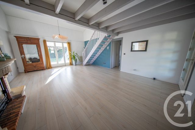 maison à vendre - 7 pièces - 143.85 m2 - ST MEDARD EN JALLES - 33 - AQUITAINE - Century 21 Kadima