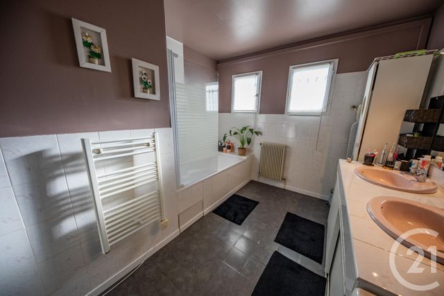 Afficher la photo en grand maison à vendre - 7 pièces - 143.85 m2 - ST MEDARD EN JALLES - 33 - AQUITAINE - Century 21 Kadima