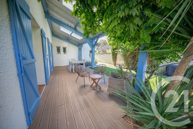 maison à vendre - 6 pièces - 131.47 m2 - ST MEDARD EN JALLES - 33 - AQUITAINE - Century 21 Kadima